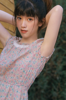 《年轻女教师3》电影